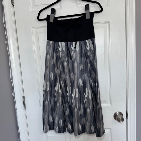 Prana Dresses & Skirts - Prana Strapless Dress Women Grey Geometric Diamond Print Black Yoga Comfort M
